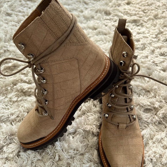 Marc Fisher Shoes - MARC FISHER IZZIE LUGSOLE ANKLE BOOTS